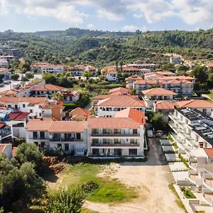 Aparthotel Amalthia Luxury, Polychrono